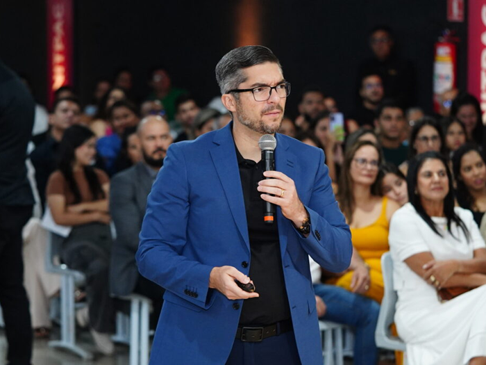 Rafael Medeiros Filho em palestra sobre gestão do tempo e produtividade